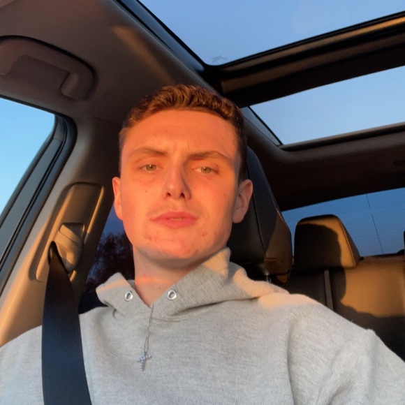 Meet your Posher, Tyler - Picture 1 of 1